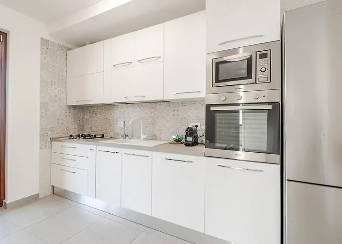 Apartamento La Casa Di Valeria Con Piscina Roma