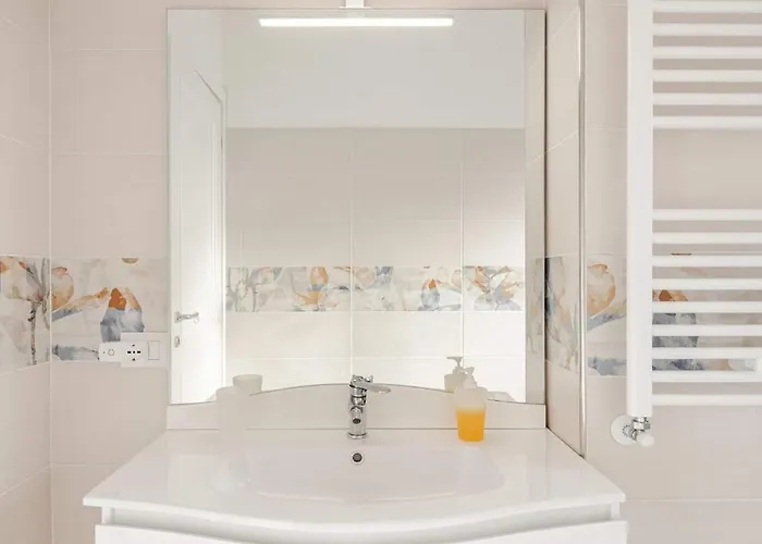 La Casa Di Valeria Con Piscina Roma